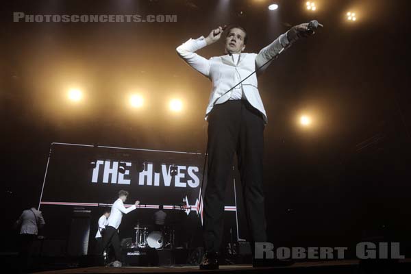 THE HIVES - 2019-07-06 - HEROUVILLE SAINT CLAIR - Chateau de Beauregard - Scene Beauregard - Per Almqvist - Niklas Almqvist